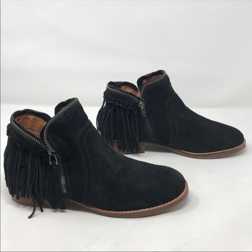 Dolce Vita | NWOT Black Sued Fringe Booties 7.5